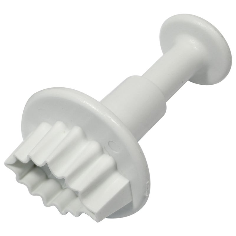 PME Veined Holly Leaf Plunger Cutters Set of 3 - Image 4
